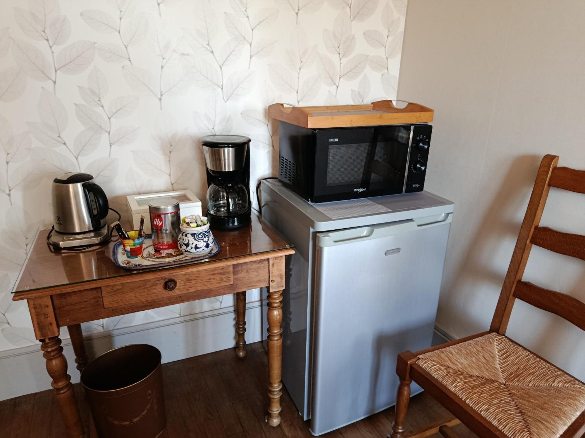 B&B Girolles Les Forges Εξωτερικό φωτογραφία